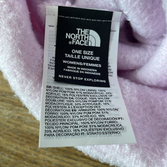 The North Face City Plush Pom Beanie in Lavender Fog NWT - Picture 3 of 11